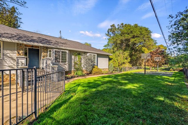 8347 Twin Rocks Rd, Granite Bay, CA 95746