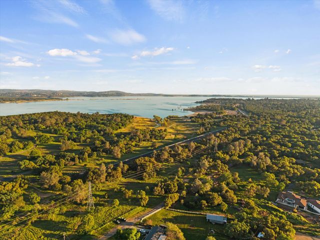 8347 Twin Rocks Rd, Granite Bay, CA 95746