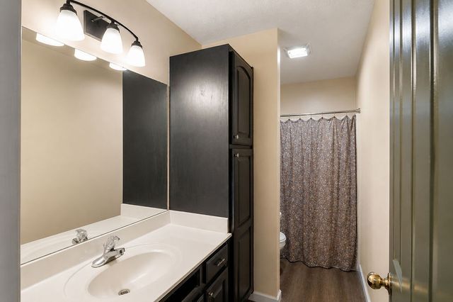 187 N Old Military Rd, Summertown, TN 38483