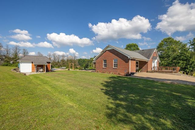 187 N Old Military Rd, Summertown, TN 38483