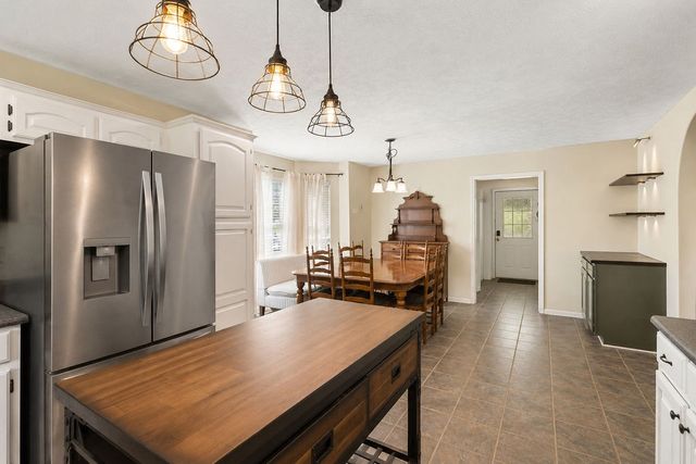 187 N Old Military Rd, Summertown, TN 38483