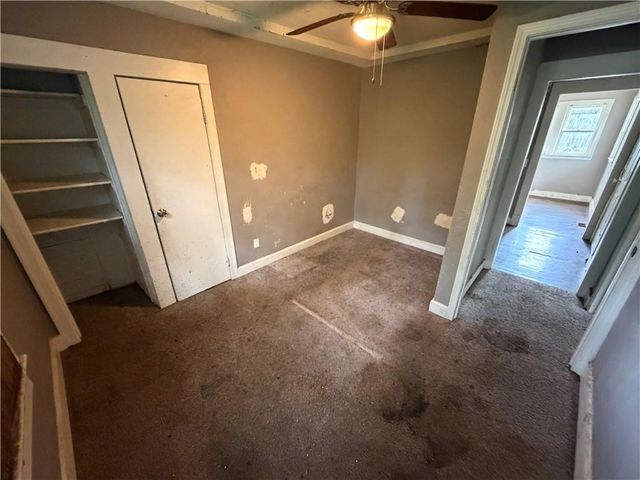 206 S Hardy Avenue, Independence, MO 64053