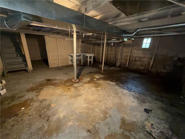 206 S Hardy Avenue, Independence, MO 64053