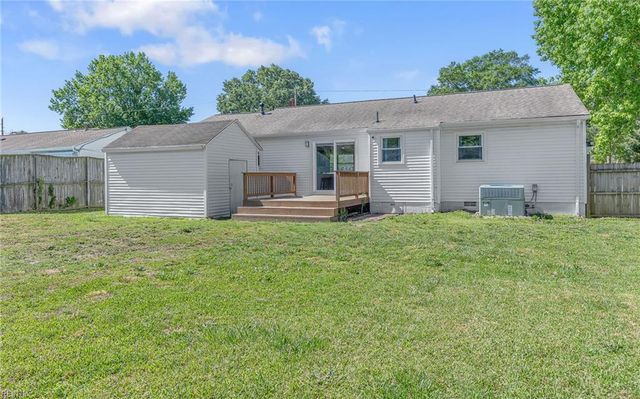5556 Shadowwood DR, Virginia Beach, VA 23455
