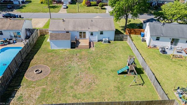 5556 Shadowwood DR, Virginia Beach, VA 23455