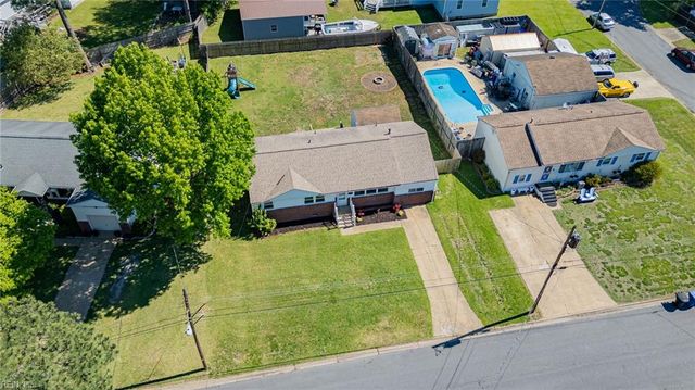 5556 Shadowwood DR, Virginia Beach, VA 23455
