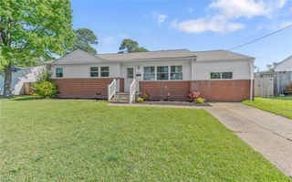 5556 Shadowwood DR, Virginia Beach, VA 23455