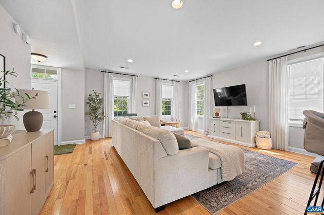 743 COUNTRY GREEN RD, Charlottesville, VA 22903