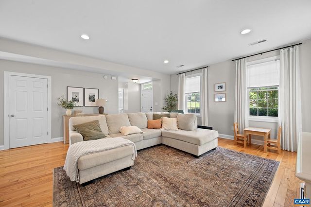 743 COUNTRY GREEN RD, Charlottesville, VA 22903