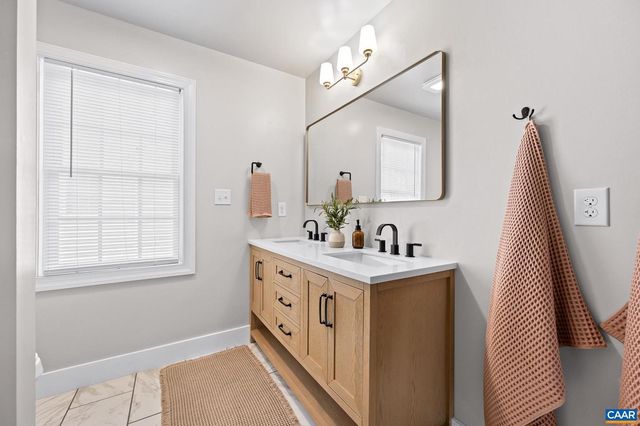 743 COUNTRY GREEN RD, Charlottesville, VA 22903