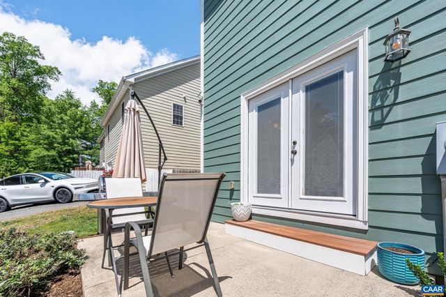 743 COUNTRY GREEN RD, Charlottesville, VA 22903
