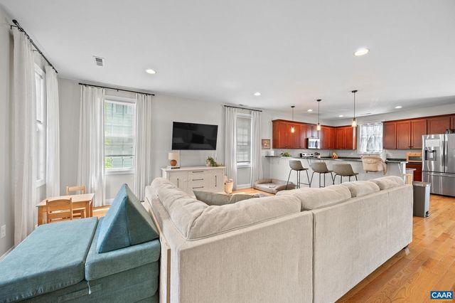 743 COUNTRY GREEN RD, Charlottesville, VA 22903