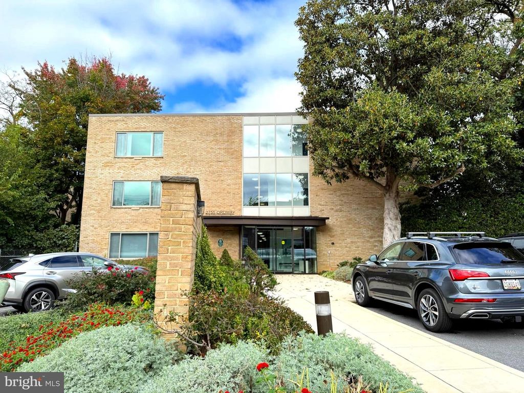 2755 ORDWAY ST NW #106, Washington, DC 20008