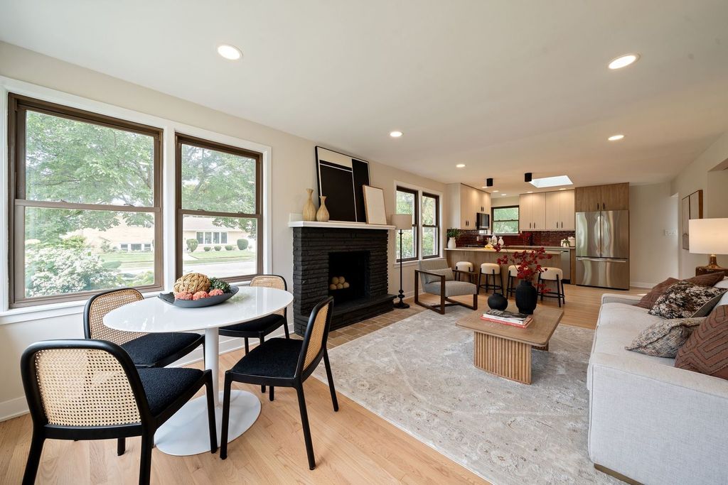 4333 W MAIN Street, Skokie, IL 60076 — photo 4