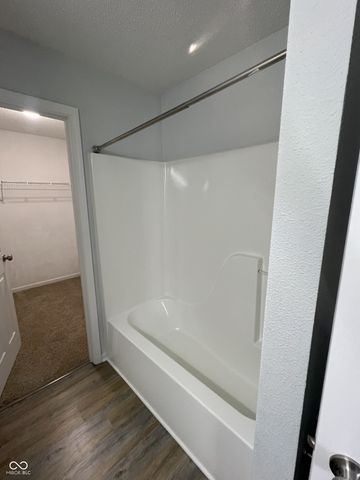 15313 Wandering Way, Noblesville, IN 46060