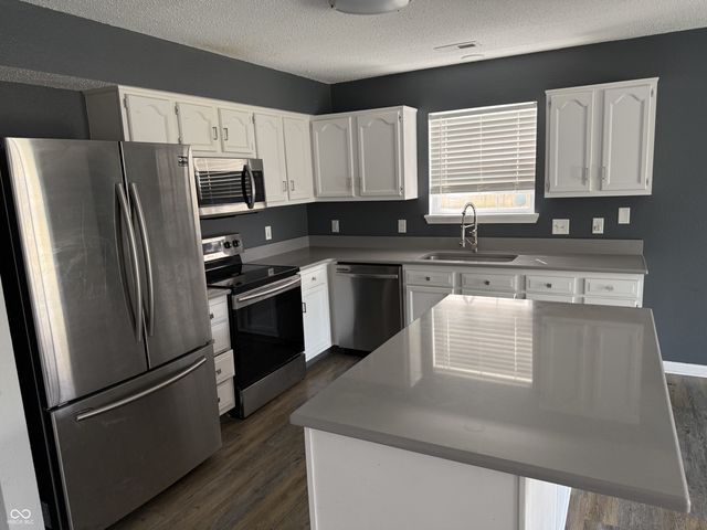 15313 Wandering Way, Noblesville, IN 46060