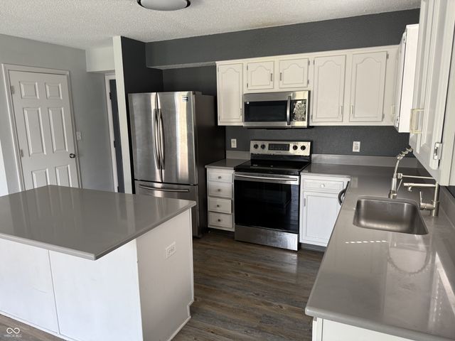 15313 Wandering Way, Noblesville, IN 46060