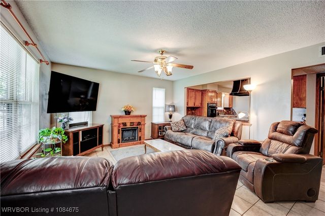 2221 Zion Road, Van Buren, AR 72956