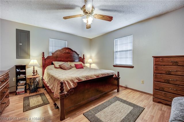 2221 Zion Road, Van Buren, AR 72956