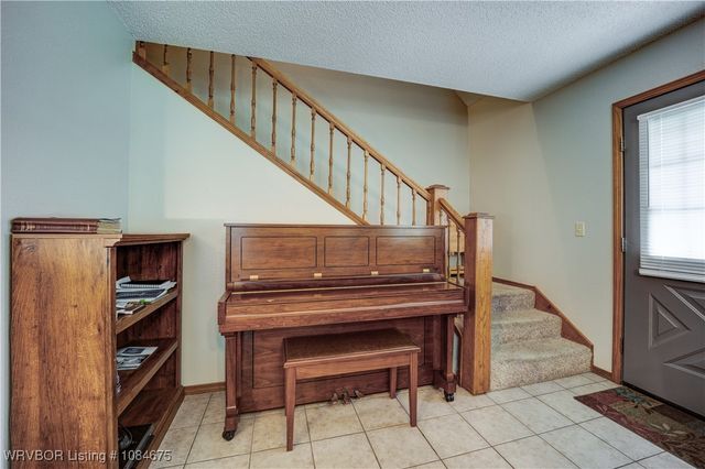 2221 Zion Road, Van Buren, AR 72956