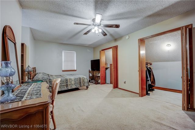 2221 Zion Road, Van Buren, AR 72956