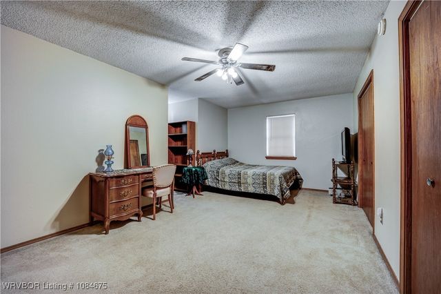 2221 Zion Road, Van Buren, AR 72956