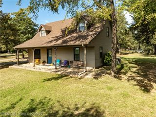 2221 Zion Road, Van Buren, AR 72956