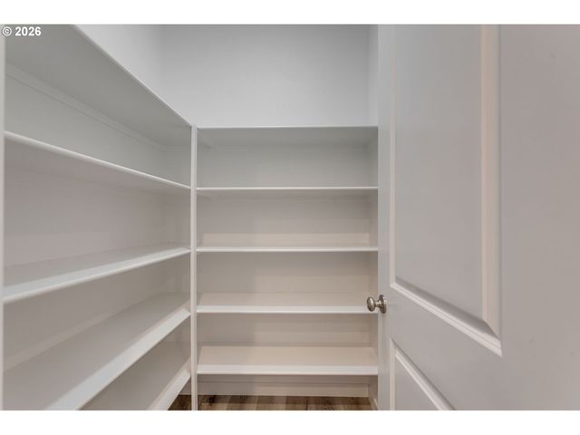 17252 Sw WAPATO ISLAND Dr, Sherwood, OR 97140