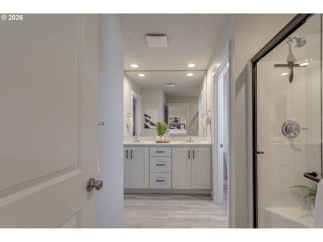 17252 Sw WAPATO ISLAND Dr, Sherwood, OR 97140