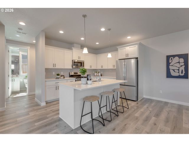 17252 Sw WAPATO ISLAND Dr, Sherwood, OR 97140