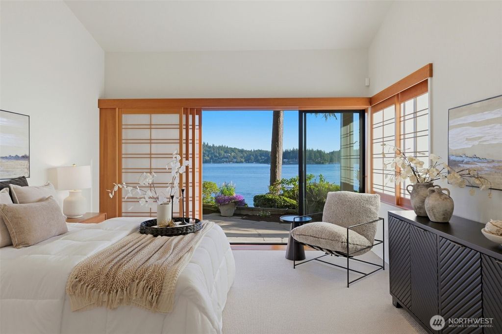Image 20 of property listing at 7602 Fairwind Lane NW, Gig Harbor, WA 98335