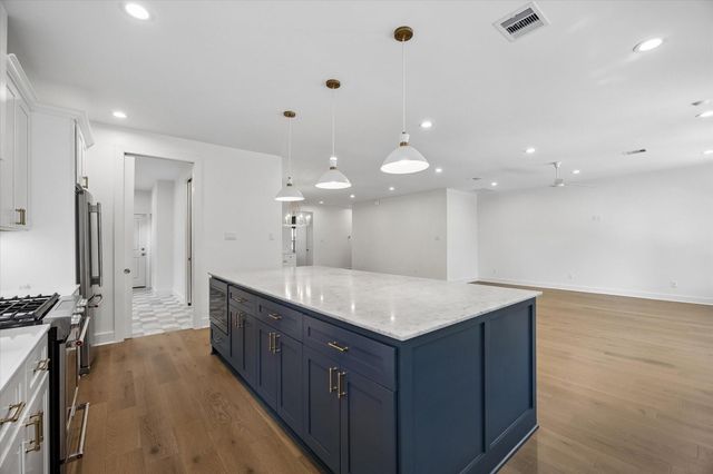 10659 Mayfield Road, Houston, TX 77043
