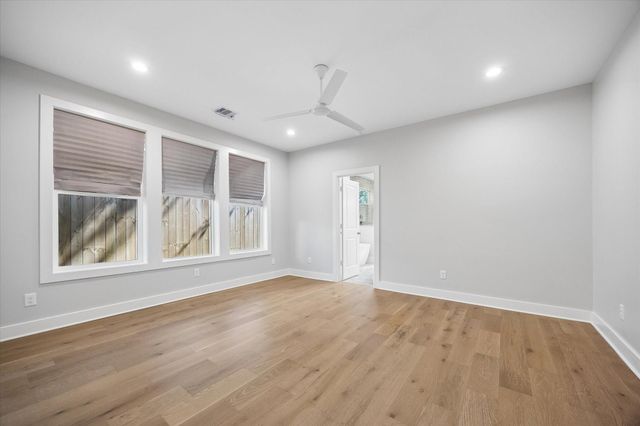 10659 Mayfield Road, Houston, TX 77043