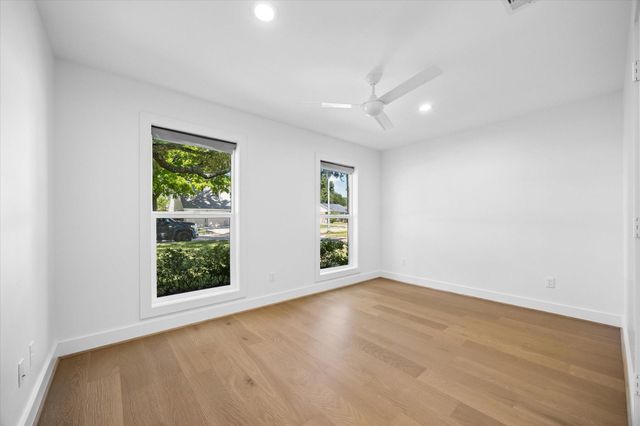 10659 Mayfield Road, Houston, TX 77043