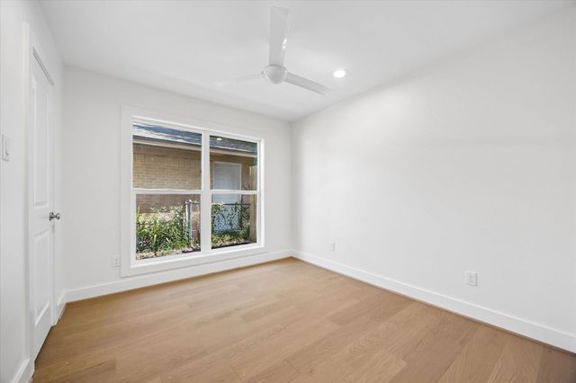 10659 Mayfield Road, Houston, TX 77043
