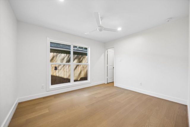 10659 Mayfield Road, Houston, TX 77043