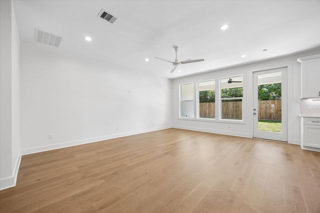 10659 Mayfield Road, Houston, TX 77043