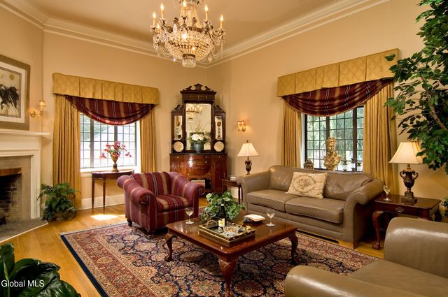 14 Talford Place UNIT 2, Saratoga Springs, NY 12866