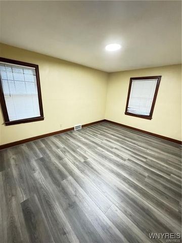 474 22nd Street, Niagara Falls, NY 14303