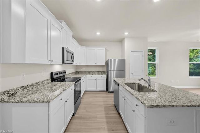2126 Willow Glen Drive, Graham, NC 27253