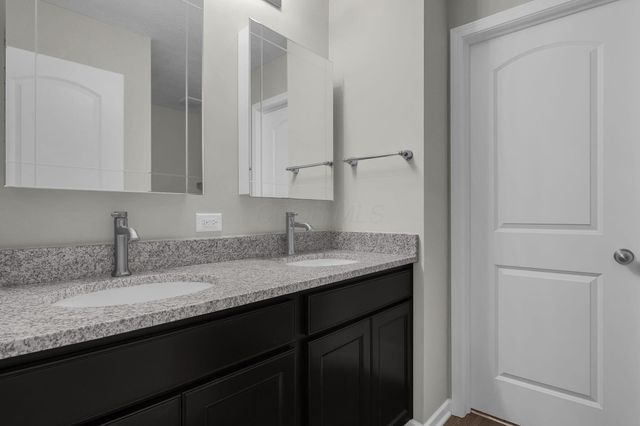 5481 Tygart Valley Drive, Dublin, OH 43016