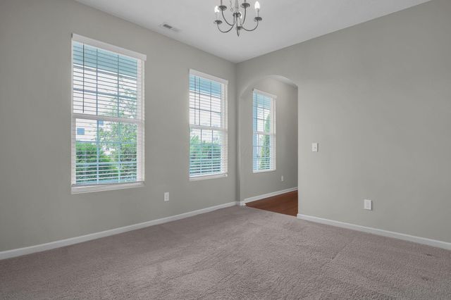 5481 Tygart Valley Drive, Dublin, OH 43016