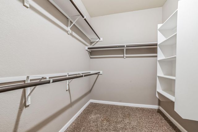 400 Hummingbird LN B, Austin, TX 78734