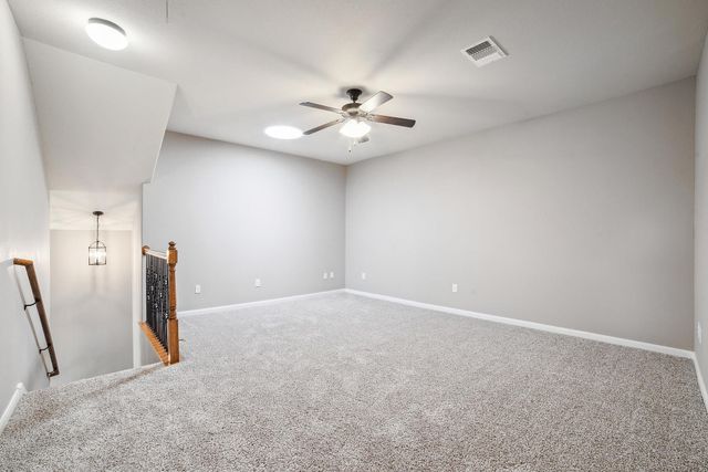 400 Hummingbird LN B, Austin, TX 78734