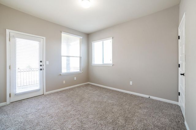 400 Hummingbird LN B, Austin, TX 78734