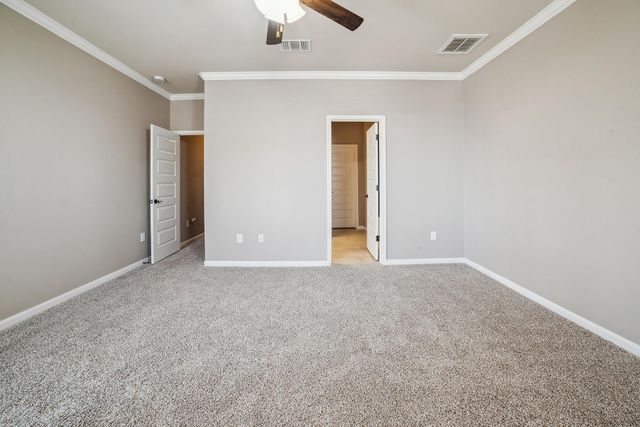400 Hummingbird LN B, Austin, TX 78734