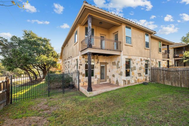 400 Hummingbird LN B, Austin, TX 78734