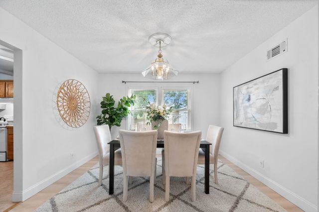 1722 W 29th St N, Wichita, KS 67204