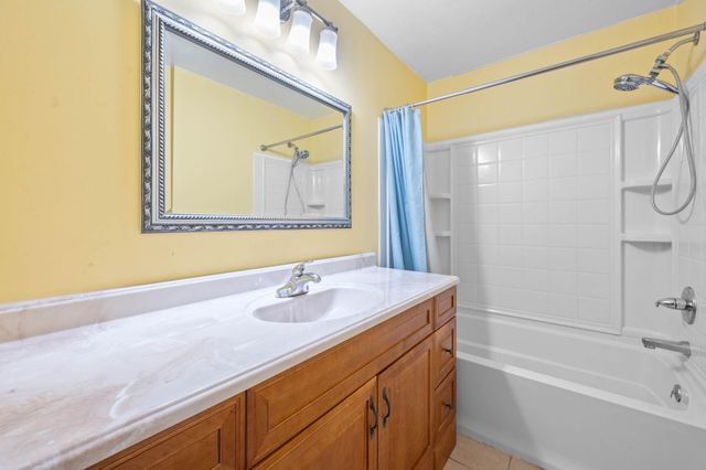 1722 W 29th St N, Wichita, KS 67204