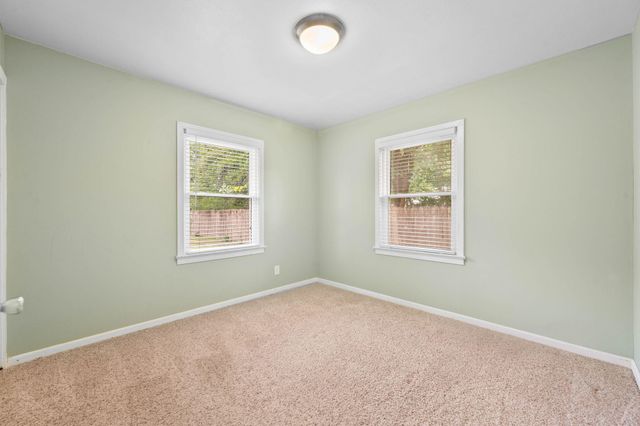 1722 W 29th St N, Wichita, KS 67204